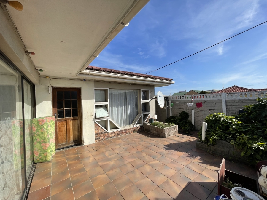 4 Bedroom Property for Sale in Quigney Eastern Cape